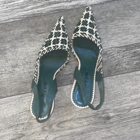 Woven kitten heels - Picture 3 of 7